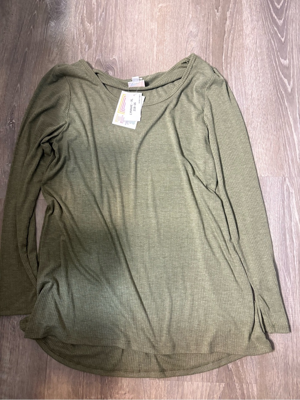 Lularoe lynnae xl super dust solid green new with tag